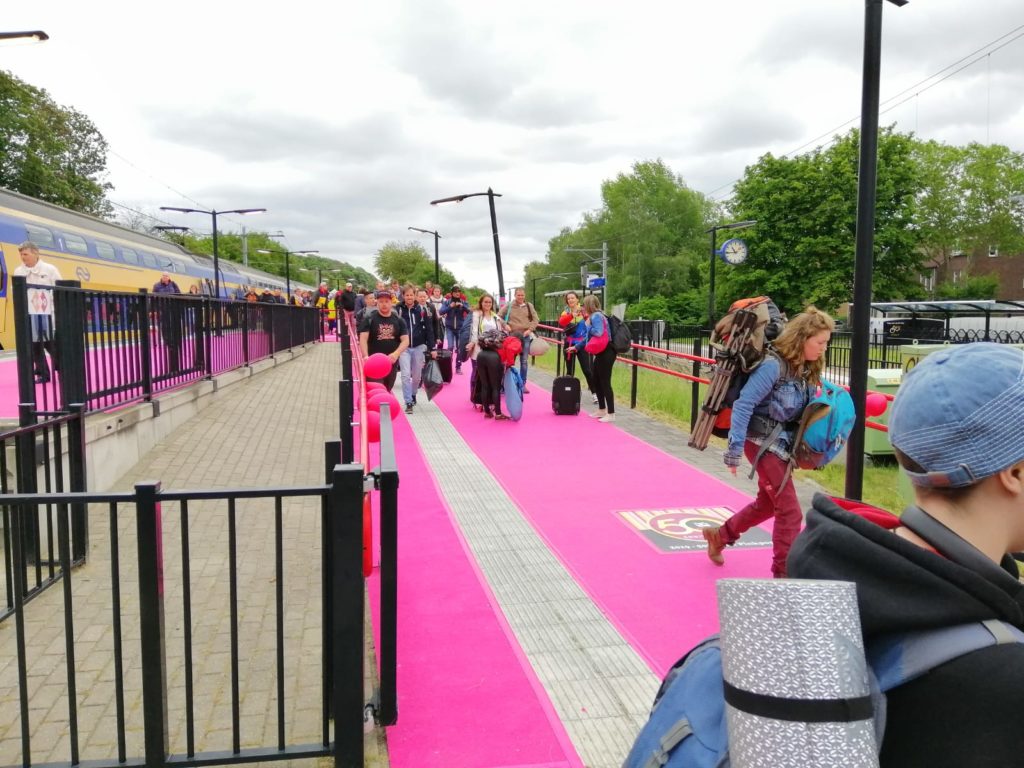 Pinkpop 2019 - station Landgraaf - roze loper