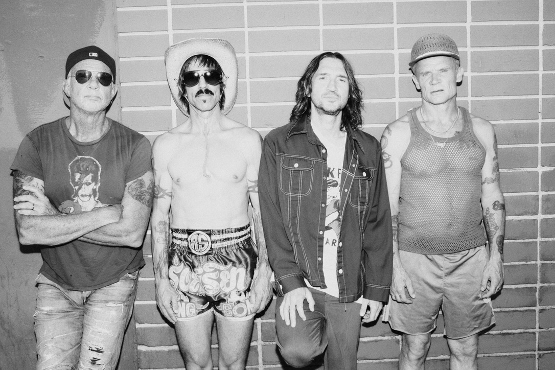 Red_Hot_Chili_Peppers_2022
