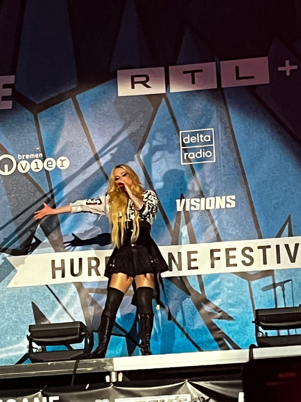 Avril Lavigne Hurricane 2024
