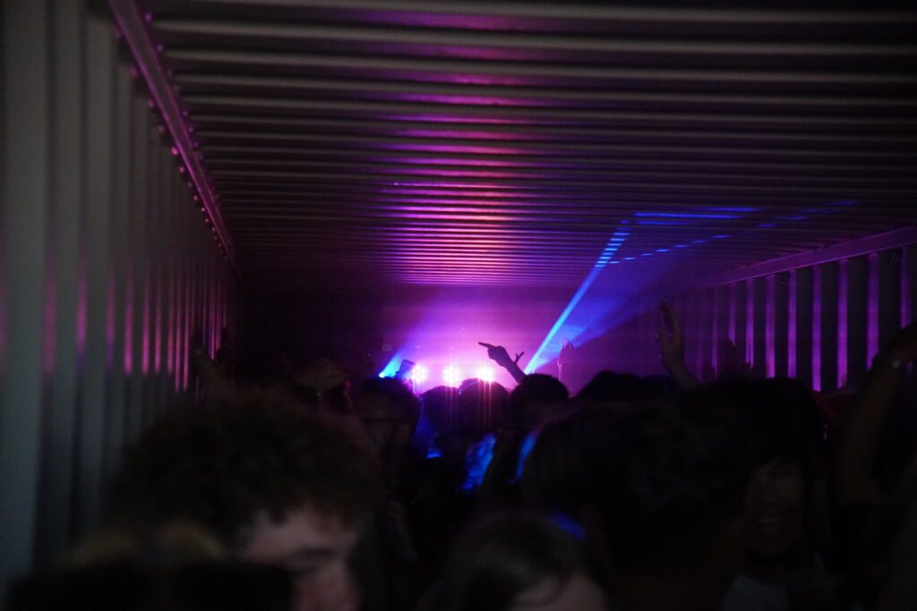 Ravecontainer op Weitjerock 2024